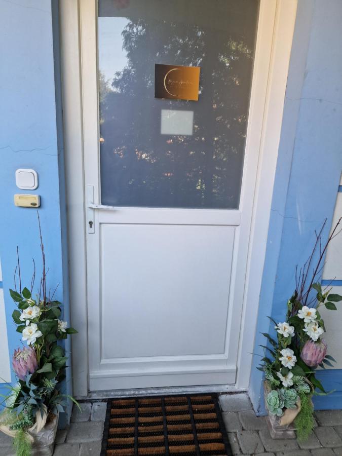 Rozina Apartman Mosonmagyarovar Luaran gambar