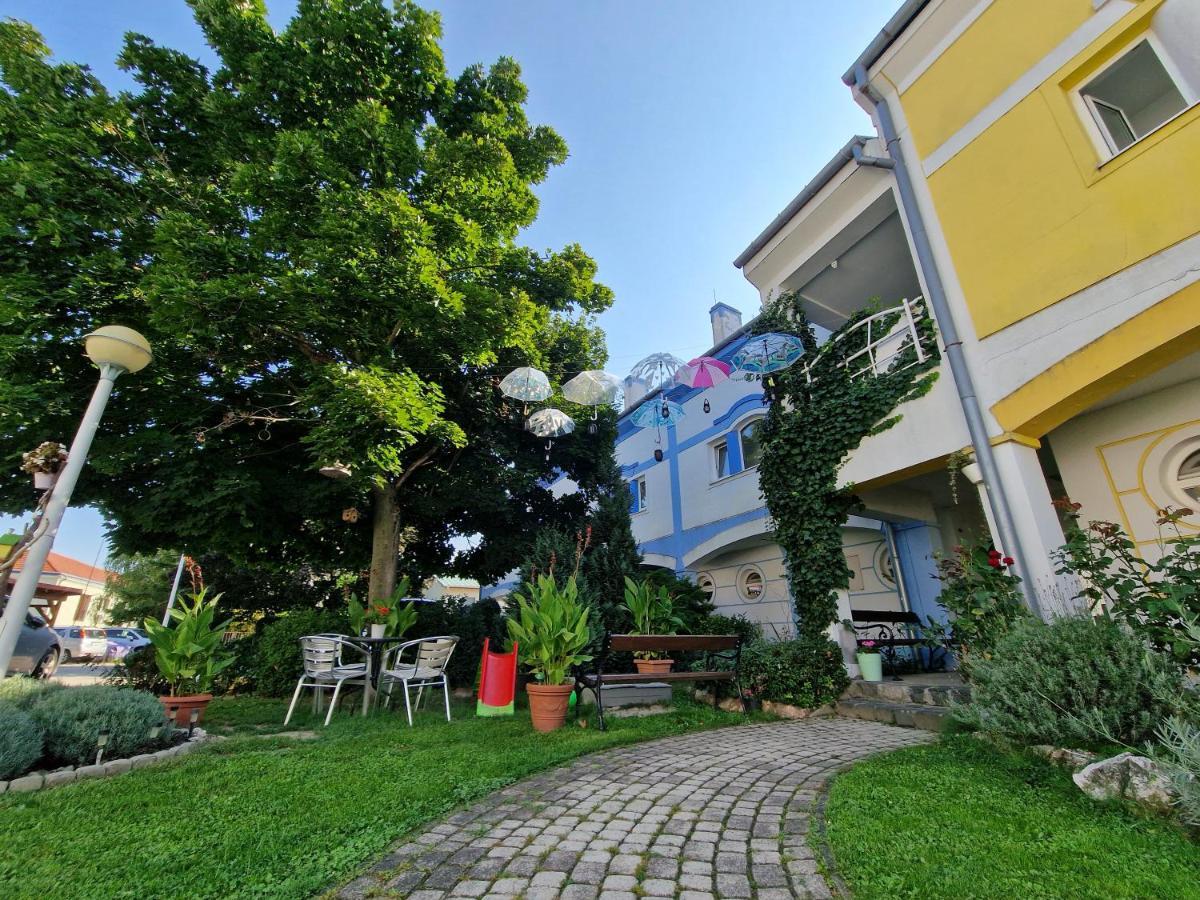 Rozina Apartman Mosonmagyarovar Luaran gambar